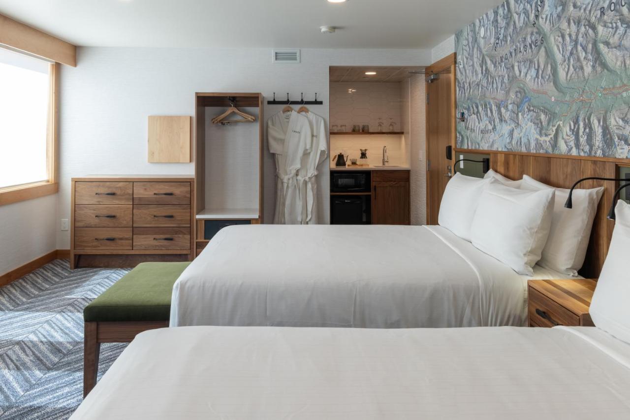 באנף Hotel Canoe And Suites מראה חיצוני תמונה