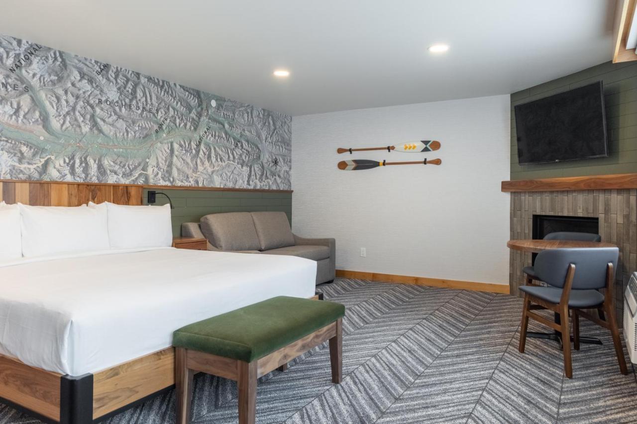 באנף Hotel Canoe And Suites מראה חיצוני תמונה